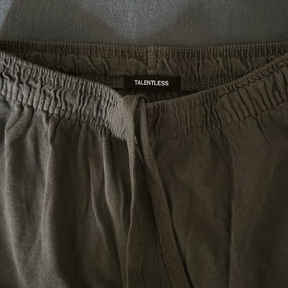 Talentless shorts - Picture 2 of 3